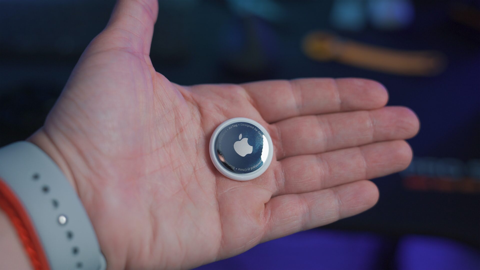 Wie lange hält die Batterie eines AirTags?